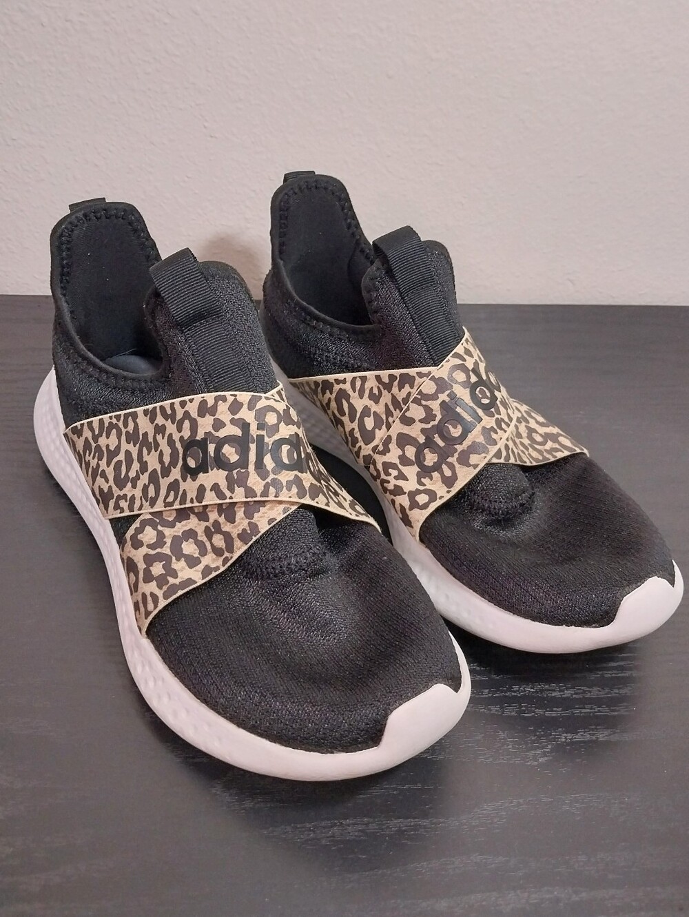adidas Womens Black Slip On Sneakers with Leopard Strap Size 8